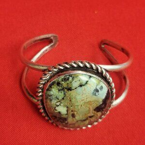 Navajo Sterling Silver Cuff Bracelet Large Oval Variscite Stone Rope Style Bezel